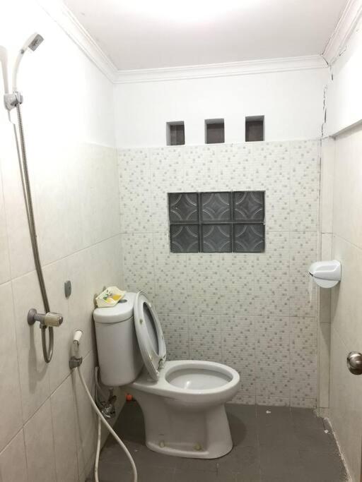 Banda Aceh Batoh Homestay - Private - Fits Up To 8 Persons Exterior foto